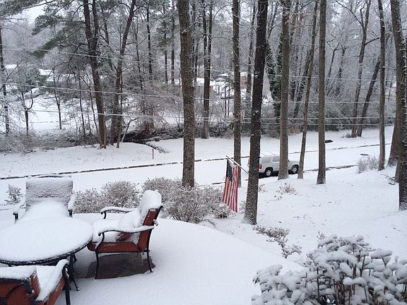 5th image of 3659 E Twin Oaks Dr SE