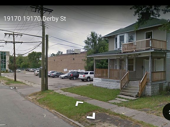 3rd image of 19127 Derby St