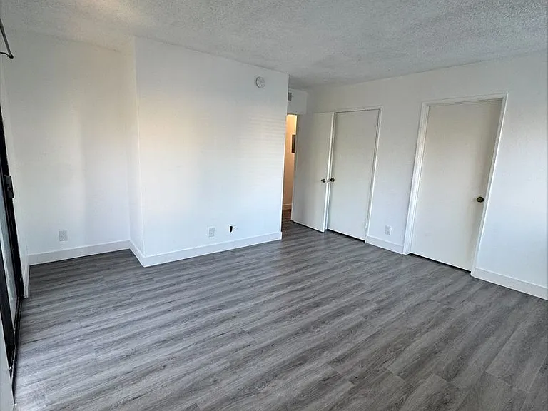 Three Gardens, 14133 Sylvan St. — Photo 33