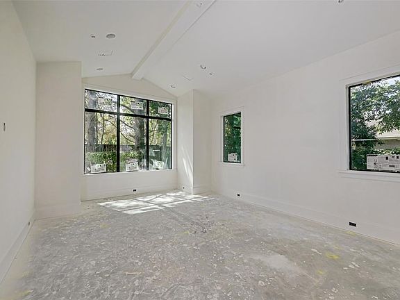2nd image of 9215 Hilldale St