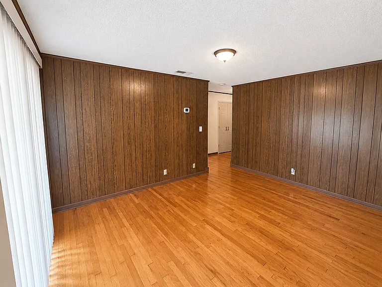 8314 Glen Echo — Photo 8
