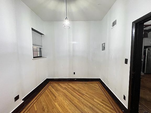 5th image of 28 Stuyvesant Ave #1F