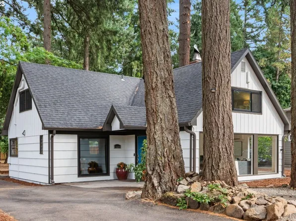 16266 Parker Rd, Lake Oswego, OR 97035