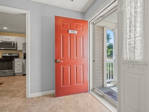 3rd image of 396 Boston Rd APT 406