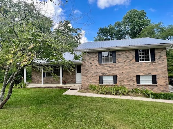 2505 Dowler Cir, Signal Mountain, TN 37377