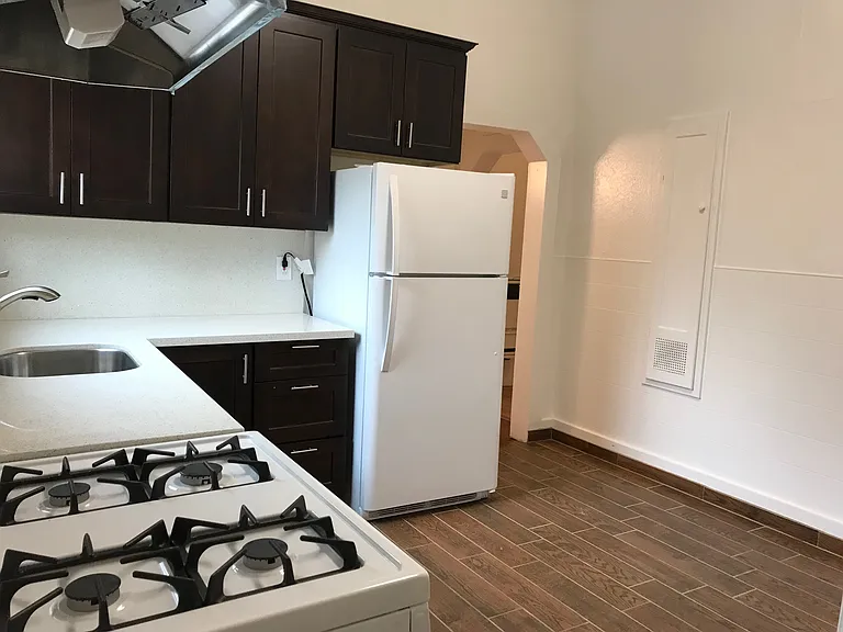 236 Carolina St #3 — Photo 10
