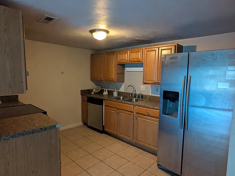 401 Advocate Ct #C — Photo 2