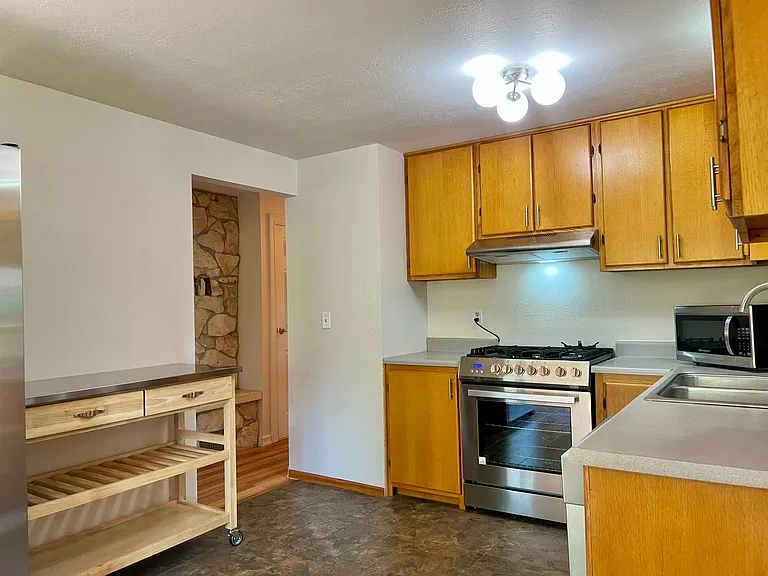 1725 Union Ave SE — Photo 15