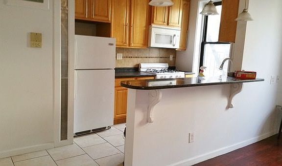 3rd image of 2168 35th St APT 5A