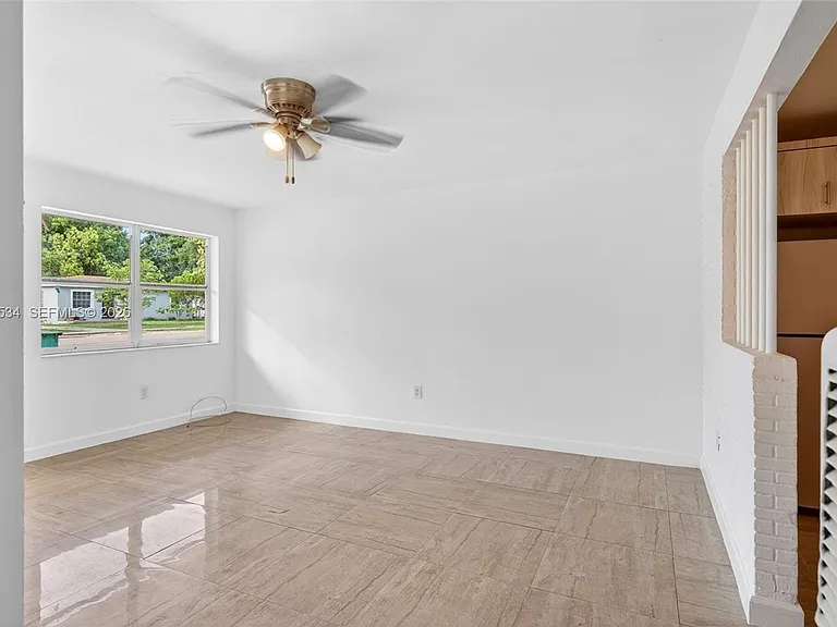 1350 NE 149th St #2 — Photo 3