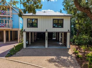 320 NE Lisette Ln, Steinhatchee, FL 32359