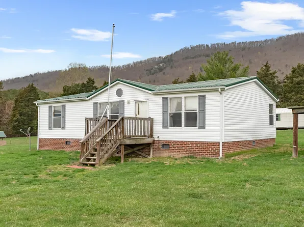 3588 Flatwoods Rd, Elliston, VA 24087