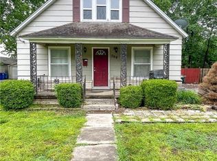 708 W Elm St, Columbus, KS 66725