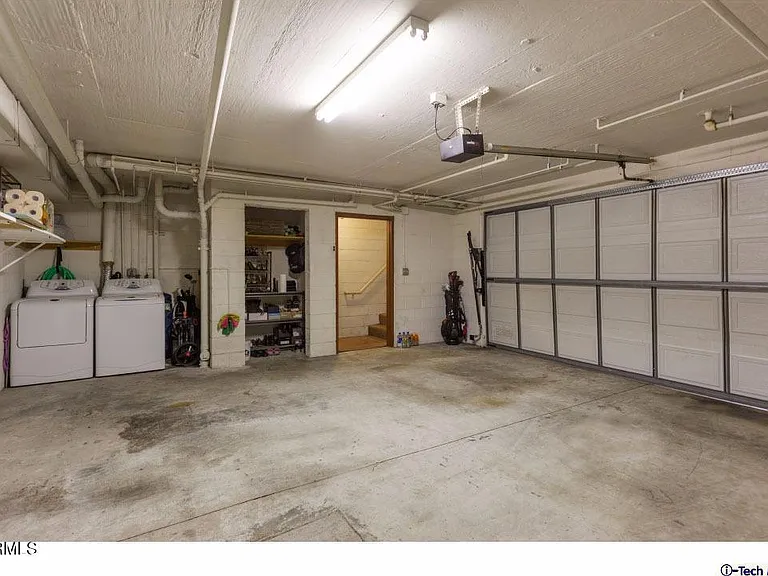 2469 Montrose Ave #E — Photo 19