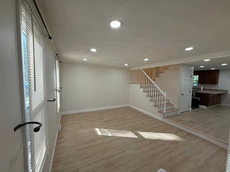 195 Wellman Ave #195 — Photo 17