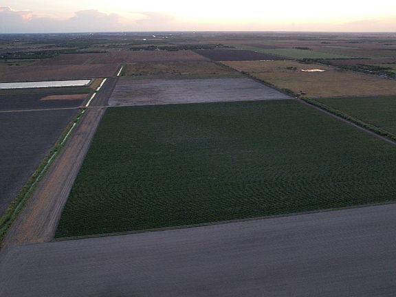 4th image of 3 Mile 3 East Rd