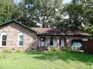 98 Cedar Ct, Ladson, SC 29456