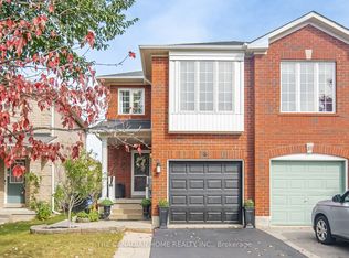 8 Vauxhall Cres, Brampton, ON L7A3A3