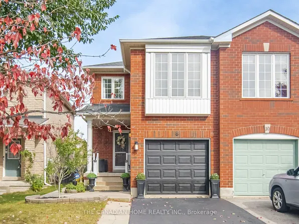 8 Vauxhall Cres, Brampton, ON L7A 3A3