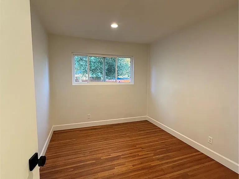 720 Circle Dr — Photo 12