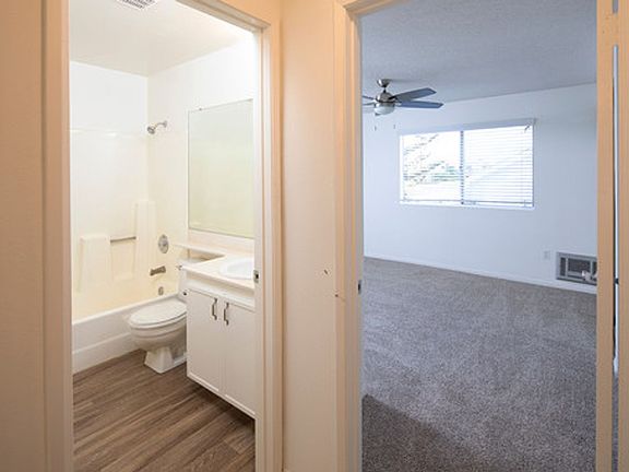 5th image of 3829 Georgia St APT 8