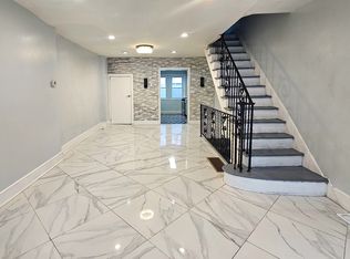 355 Tree St, Philadelphia, PA 19148