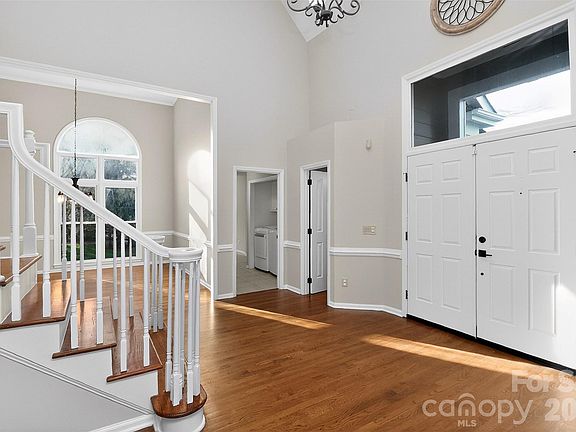 5th image of 6300 Hawkwood Ln