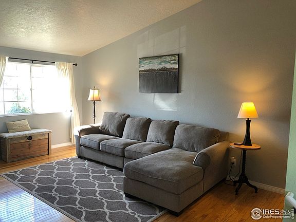 3rd image of 2877 42nd Ave