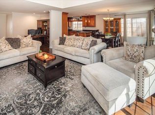 10173 Halberns Blvd, Santee, CA 92071