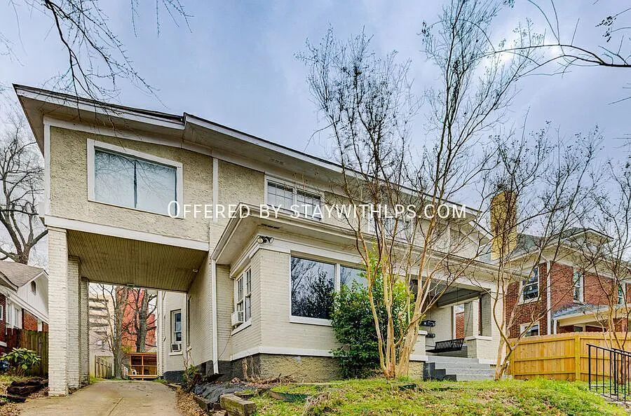 Building Photo - 132 N Evergreen St #6