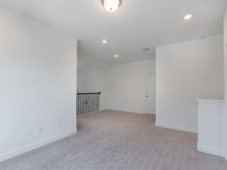11219 Tropical Forest Way — Photo 38