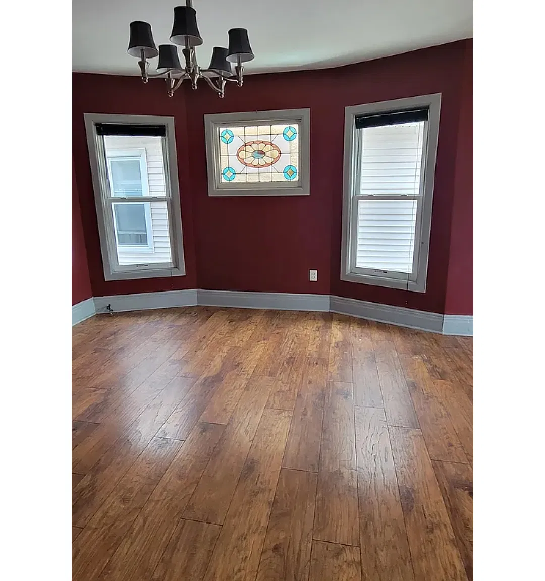 44 Woodside Ave — Photo 1