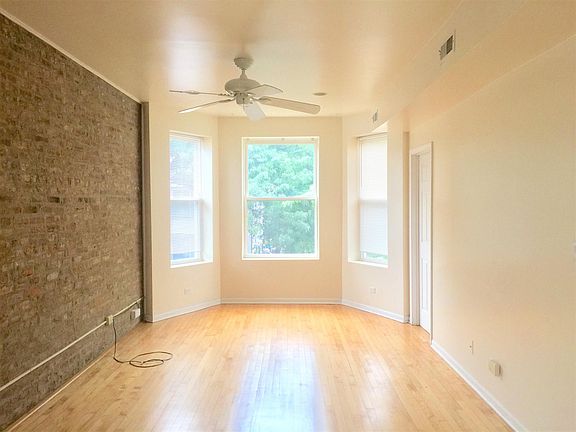 2nd image of 1811 N Sawyer Ave
