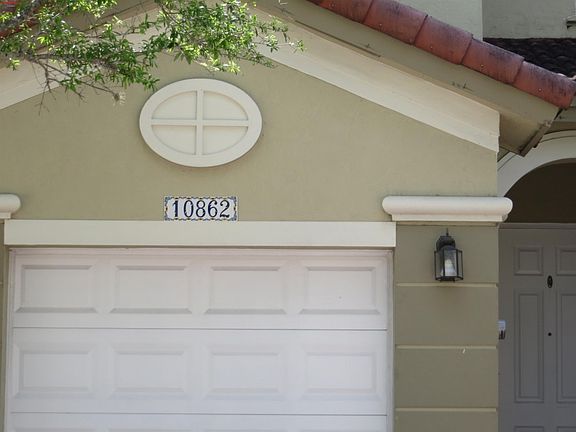 2nd image of 10862 NW 78th Ter