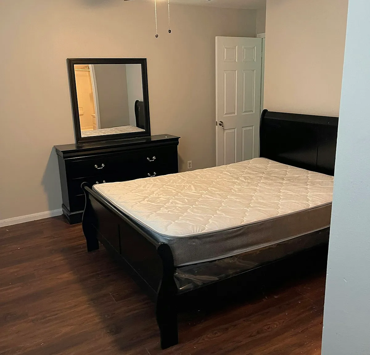 23470 High Point Street, Unit B — Photo 3