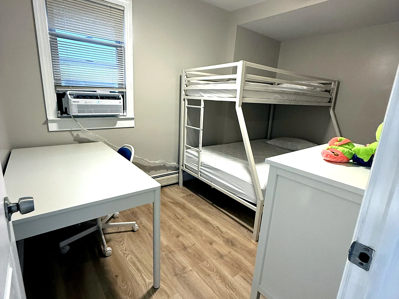 2 bed, $1,950 — Photo 4