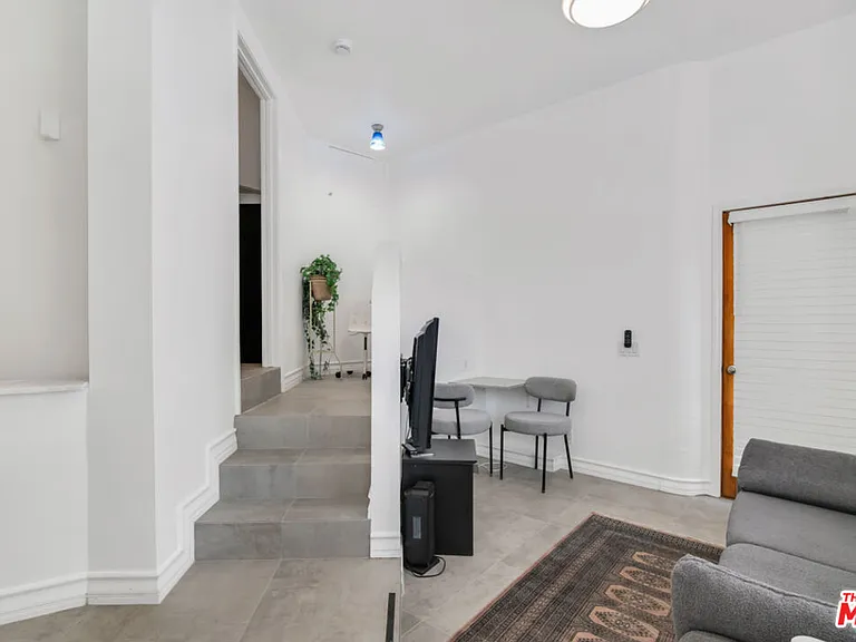 10557 Rocca Pl — Photo 50