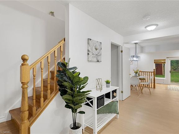 5th image of 367 Havendale Cres
