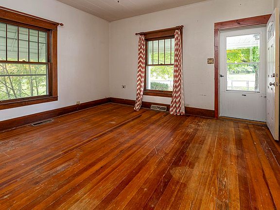 5th image of 707 California St