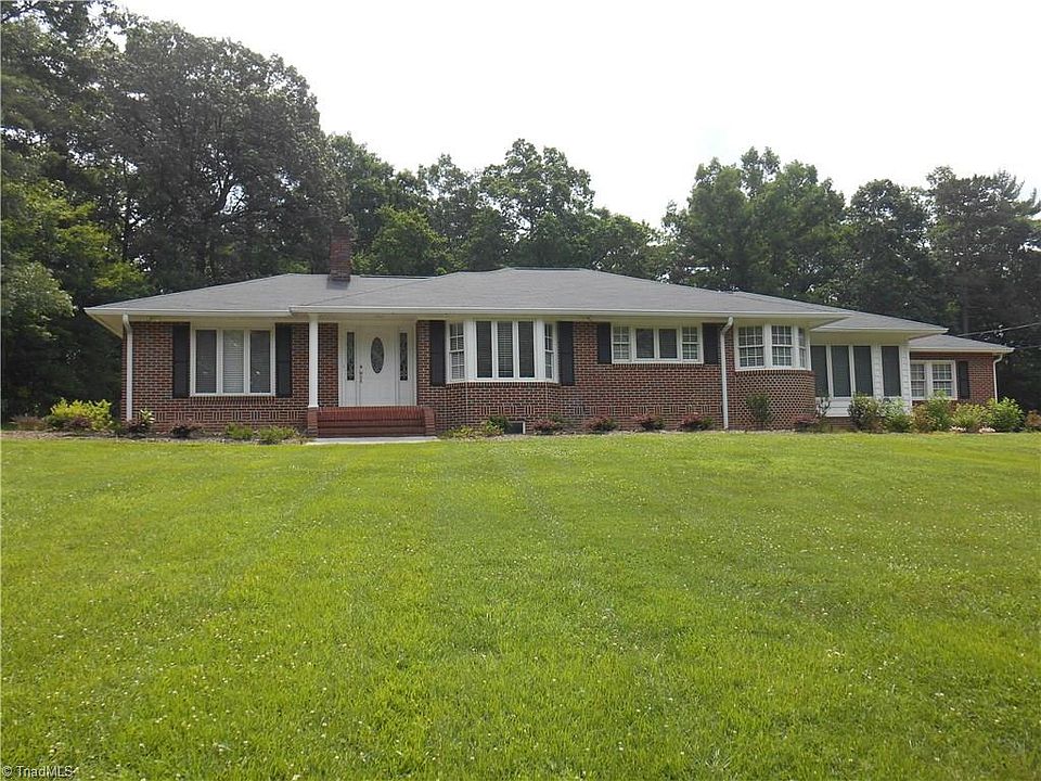 1st image of 195 Glen Echo Trl