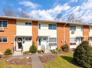 29 Centerbrook Rd, Hamden, CT 06518