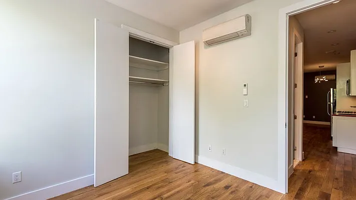 Rented by Nooklyn NYC LLC | media 27