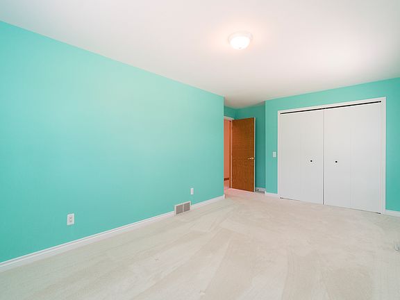 5th image of 8900 Alaska Ave SE