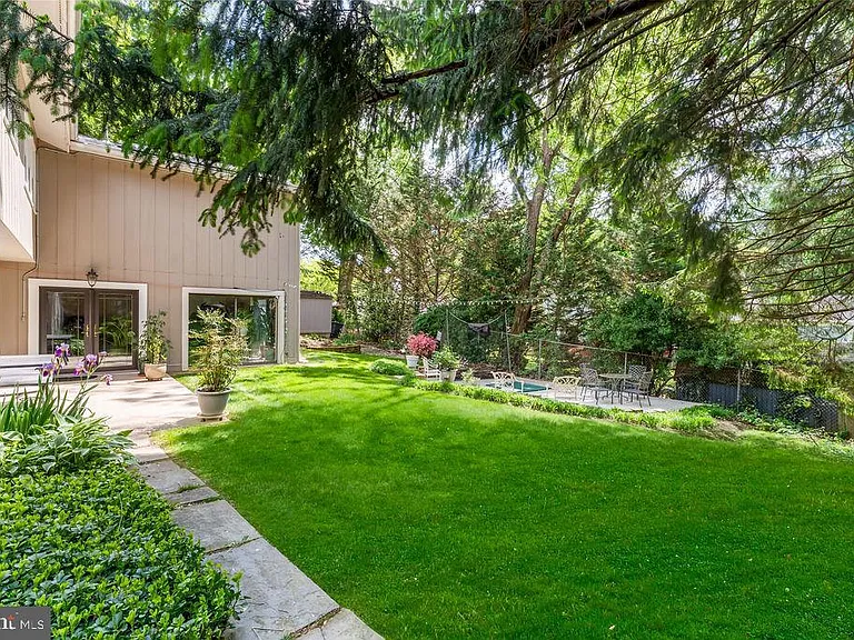 1329 Gresham Rd — Photo 55