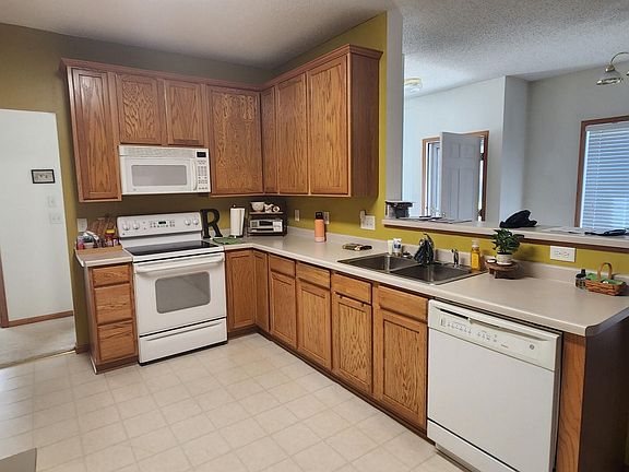 4th image of 5420 Elm Grove Ave