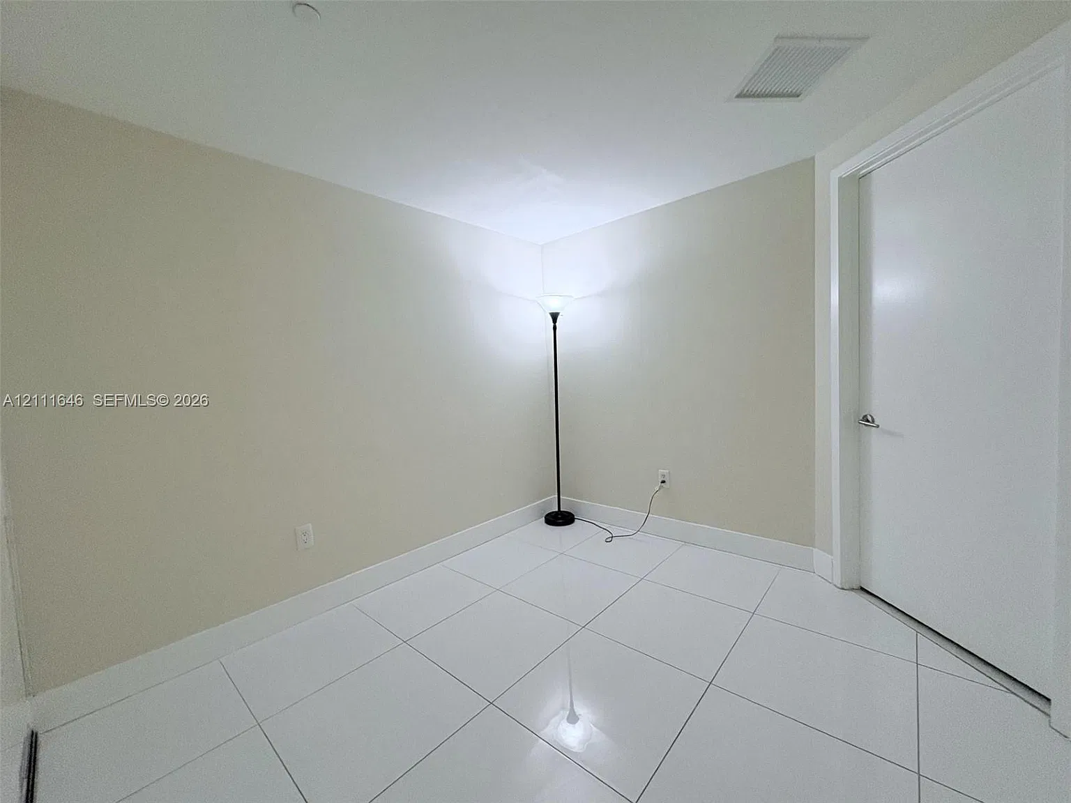 1100 Millecento Residence — Photo 4