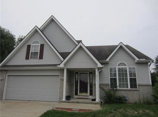 4711 N Heatherwood Dr, Saint Joseph, MO 64506