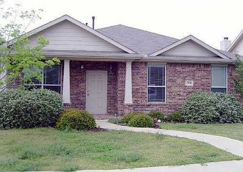 1st image of 2930 Clear Creek Dr