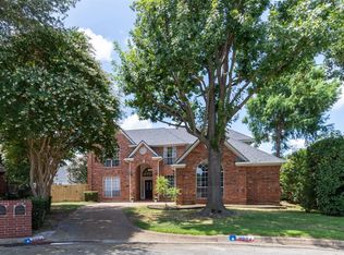 2004 Hunter Place Ct, Arlington, TX 76006