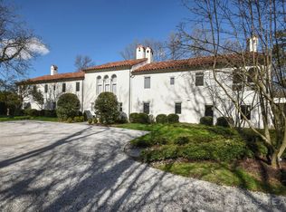 446 Hollow Tree Ridge Rd APT 4, Darien, CT 06820